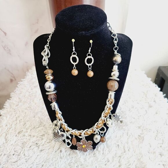 New Boutique necklace Love the Lord your God with all your heart - Picture 5 of 11